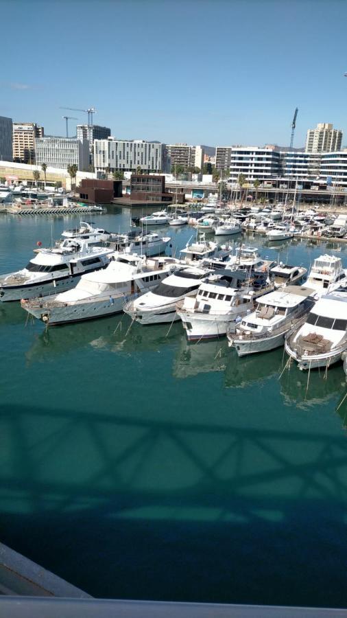 Barco Lucky Sant Adria de Besos Exterior foto